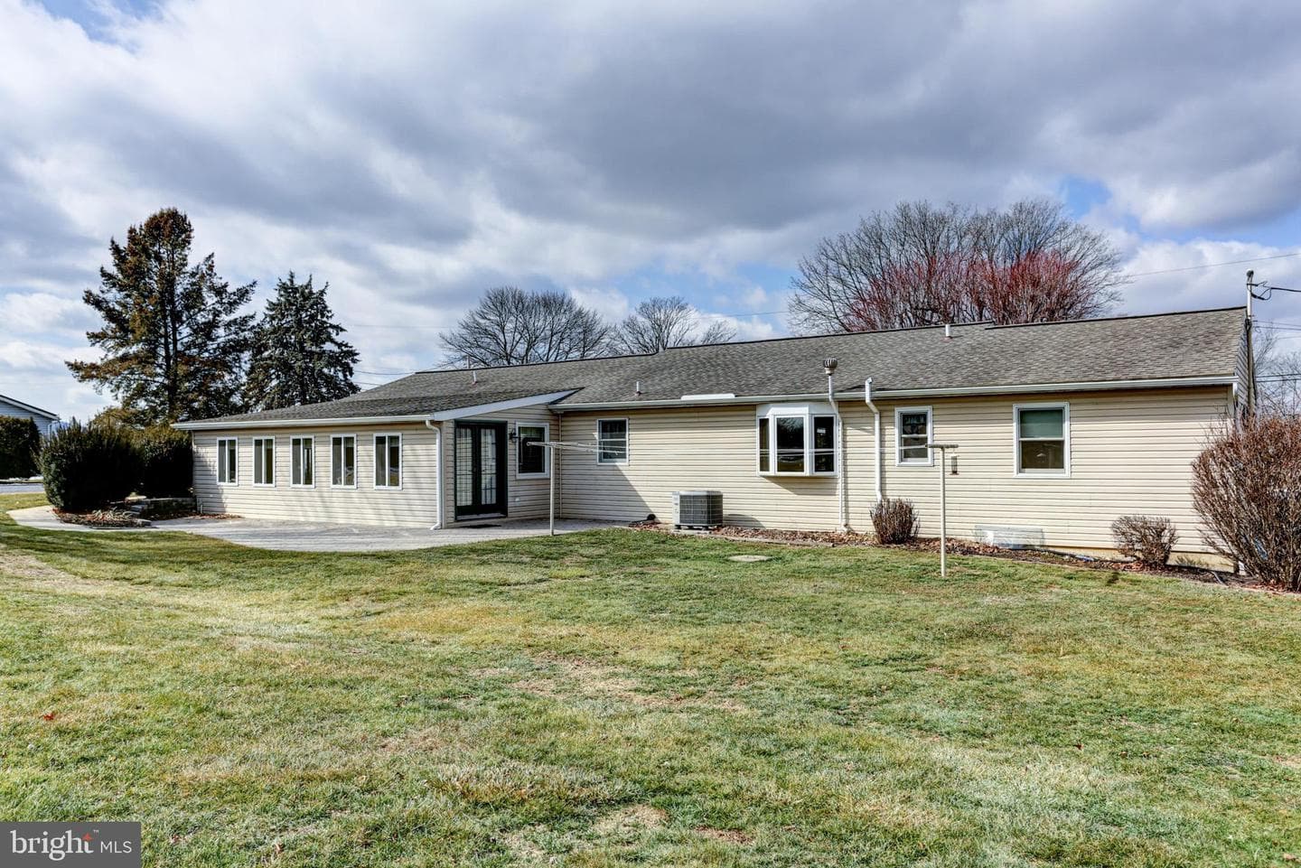 339 Stoner Road photo 8
