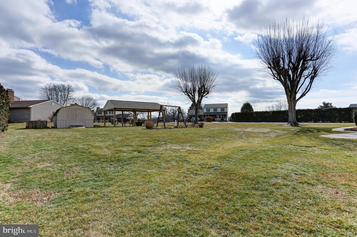 339 Stoner Road photo 9