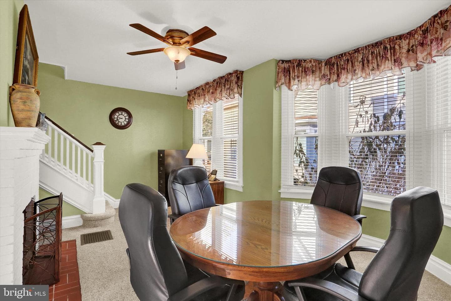 1544 Bridge Street photo 14