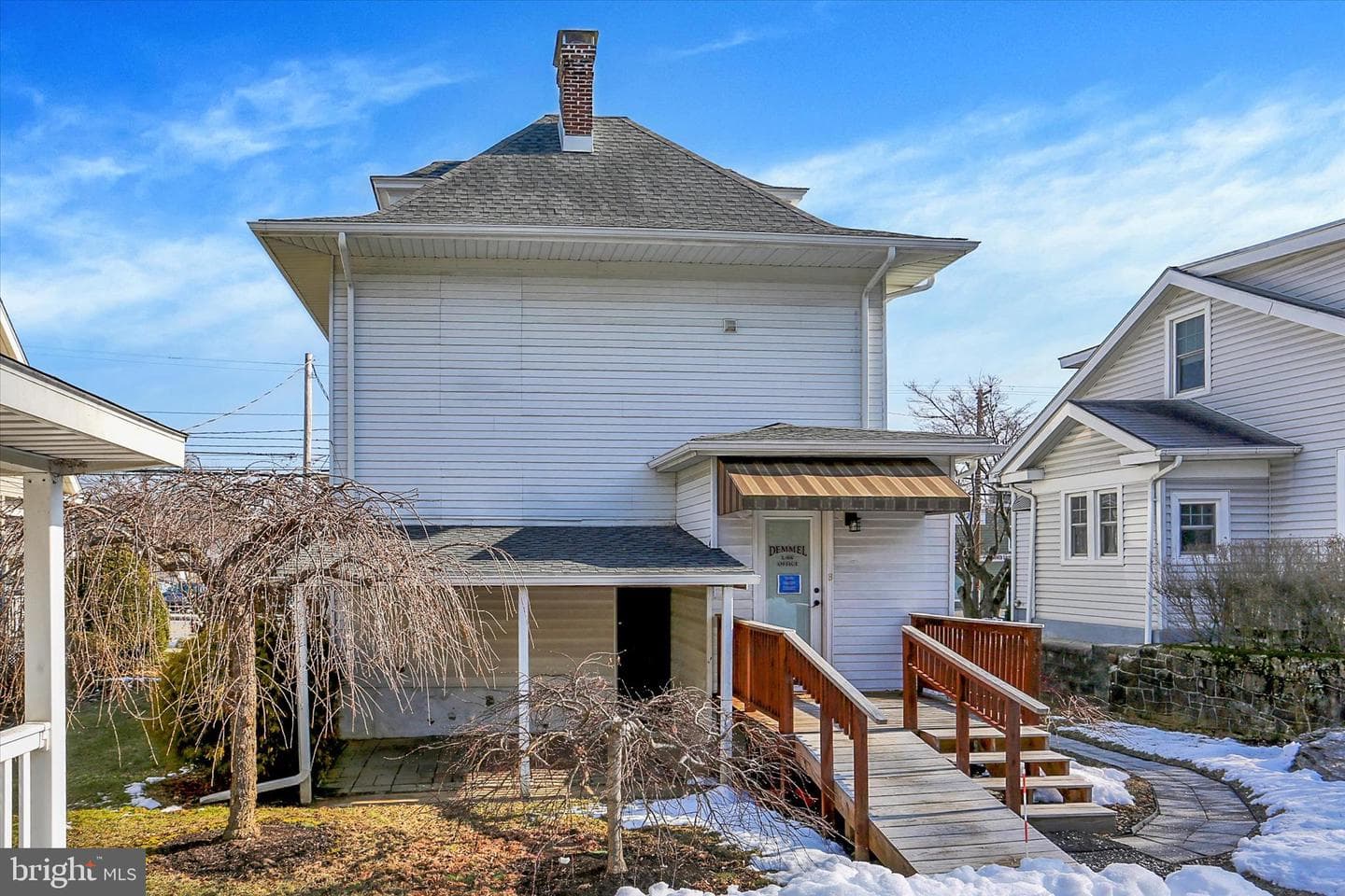 1544 Bridge Street photo 29