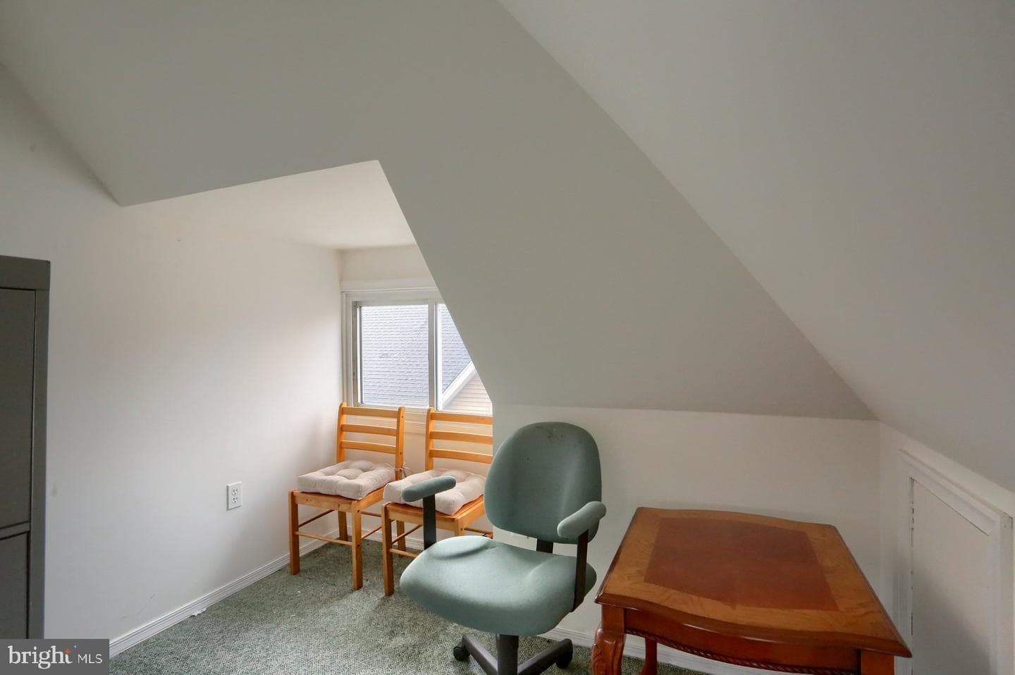 1544 Bridge Street photo 35