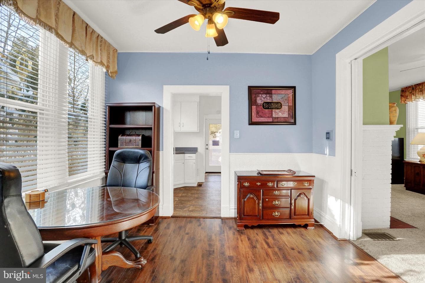 1544 Bridge Street photo 9