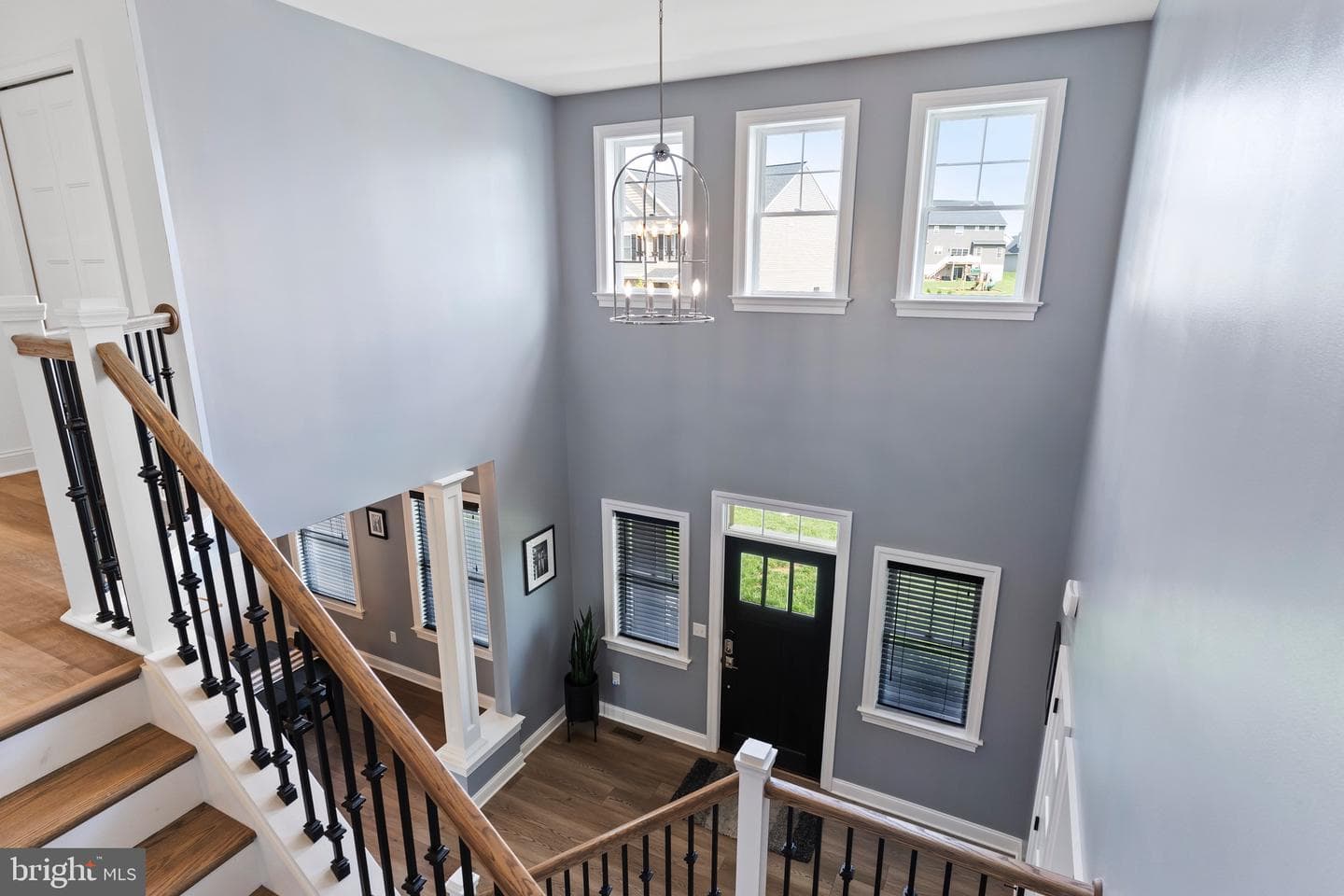 2058 N Autumn Chase Drive photo 3