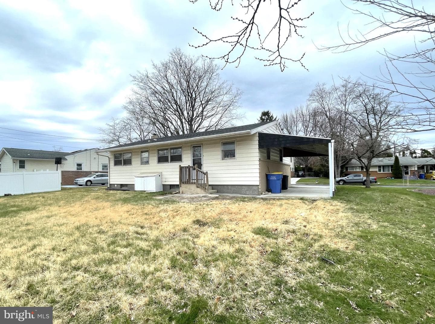 3415 Hawthorne Drive photo 6