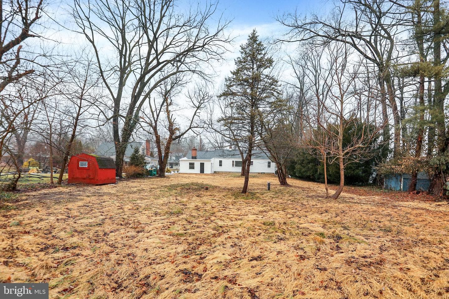 311 Pine Road photo 37