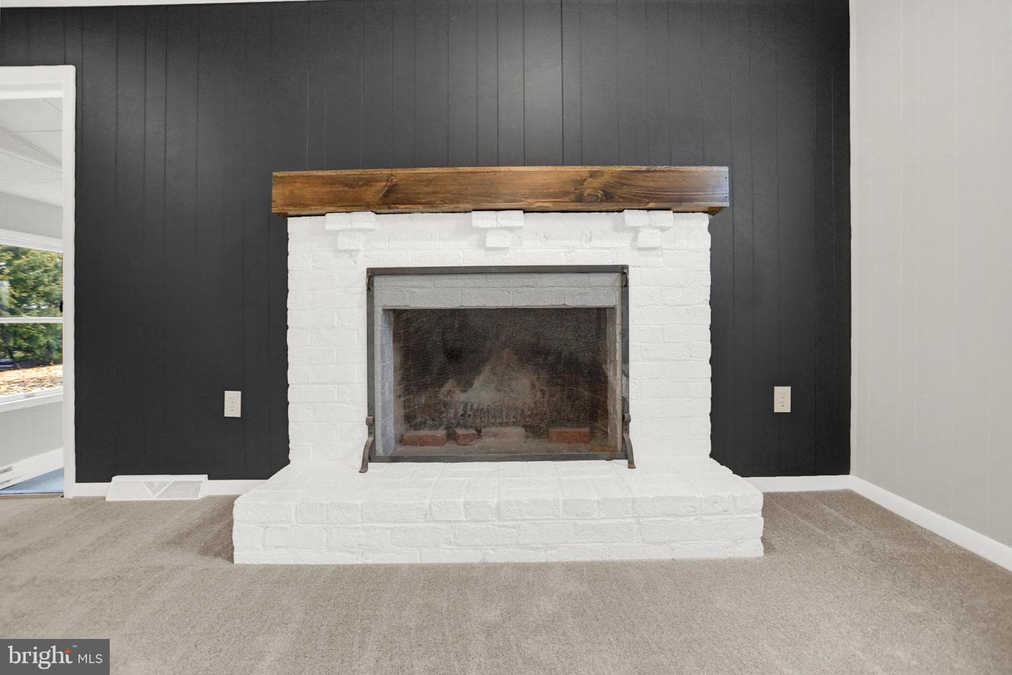 311 Pine Road photo 6