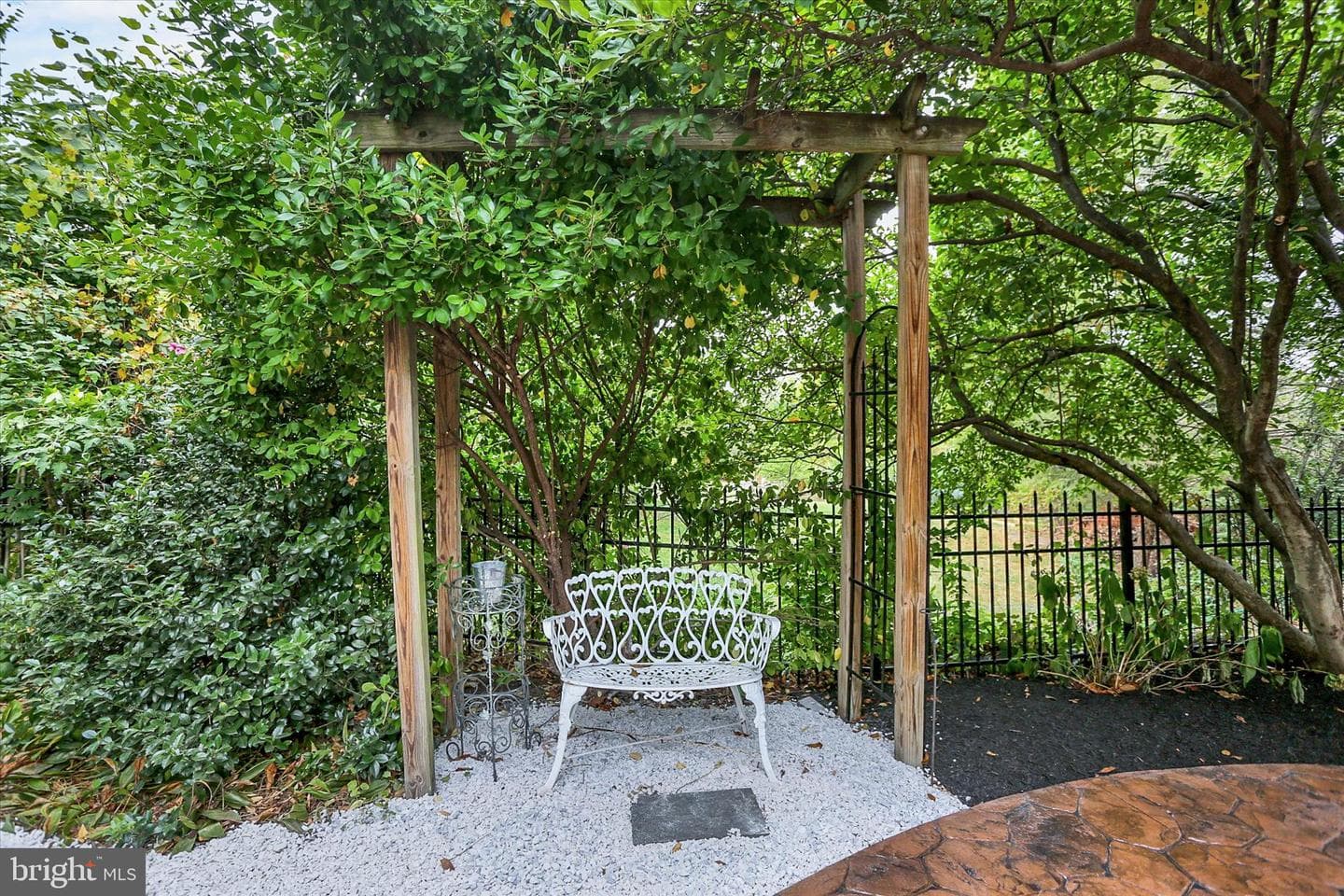 1140 Windsor Road photo 73