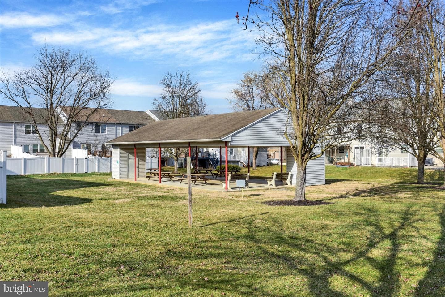 24 Warwick Circle photo 24