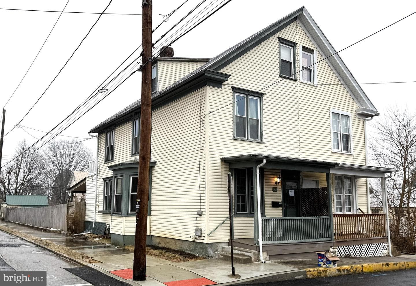 937 Factory Street