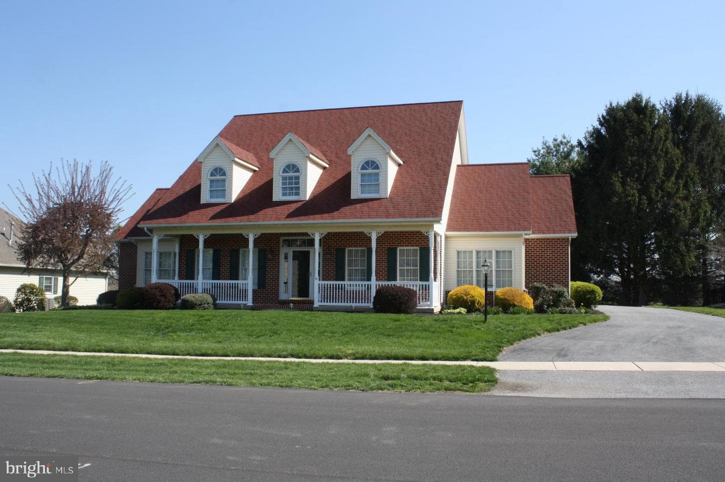 70 Derbyshire Dr photo 24