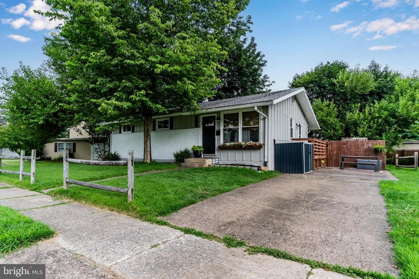 4903 Charles Road photo 3