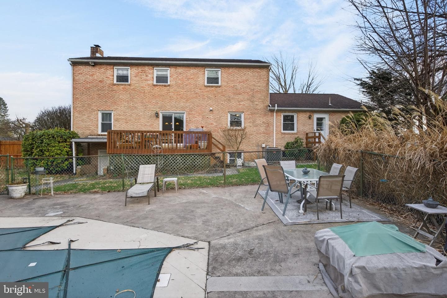 301 E Elmwood Avenue photo 39