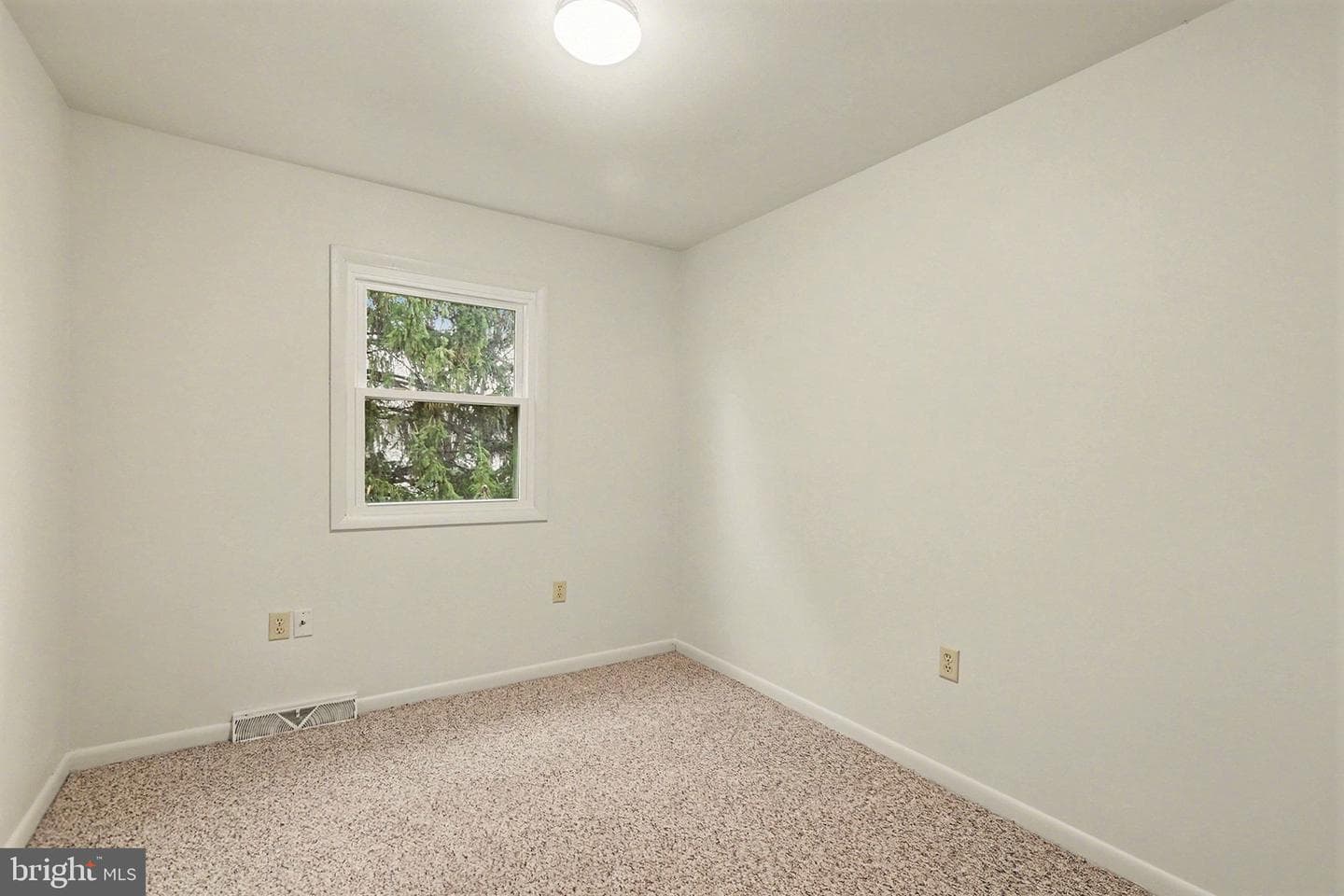 1725 English Drive photo 16