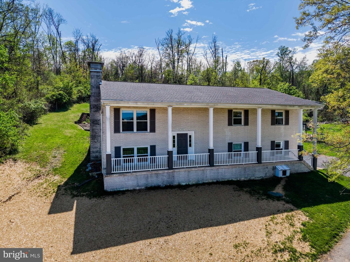 1852 Sheepford Road photo 4