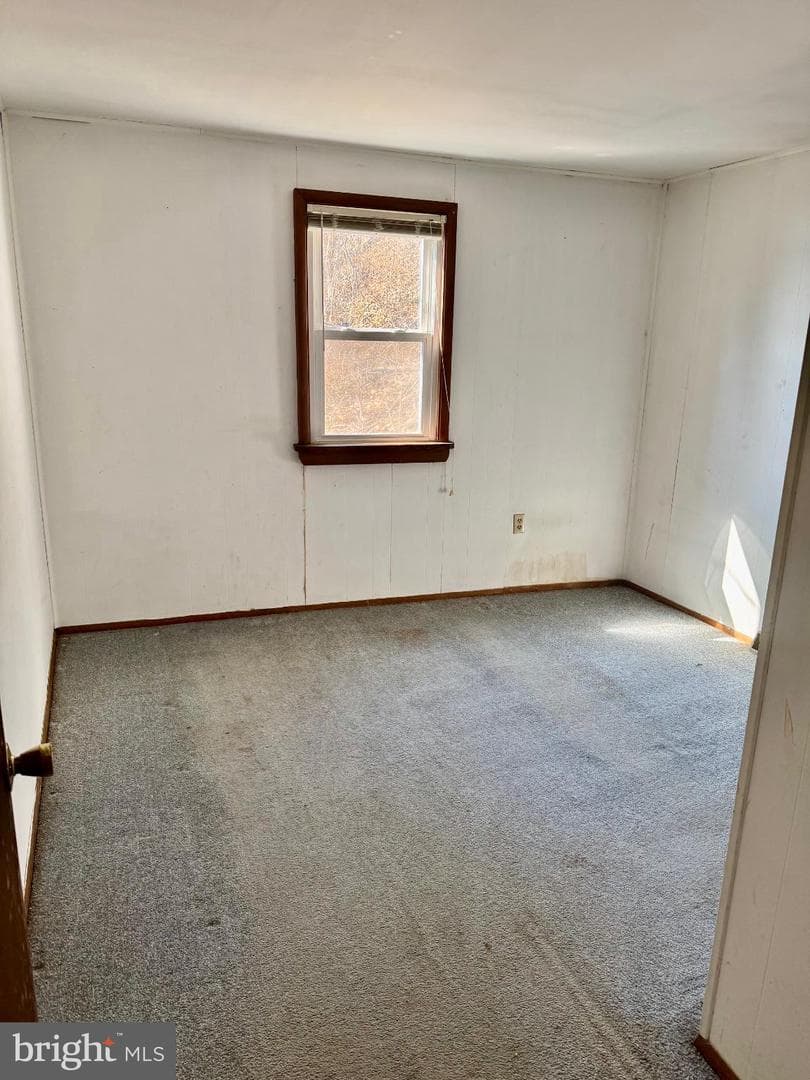 938 River Road photo 11