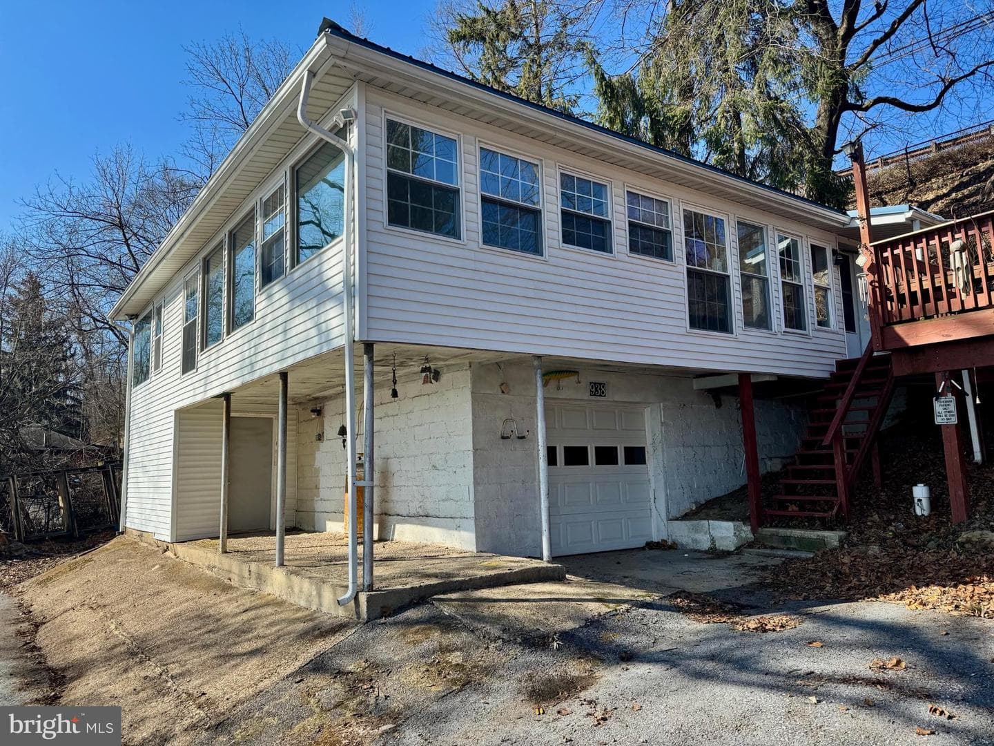 938 River Road photo 4