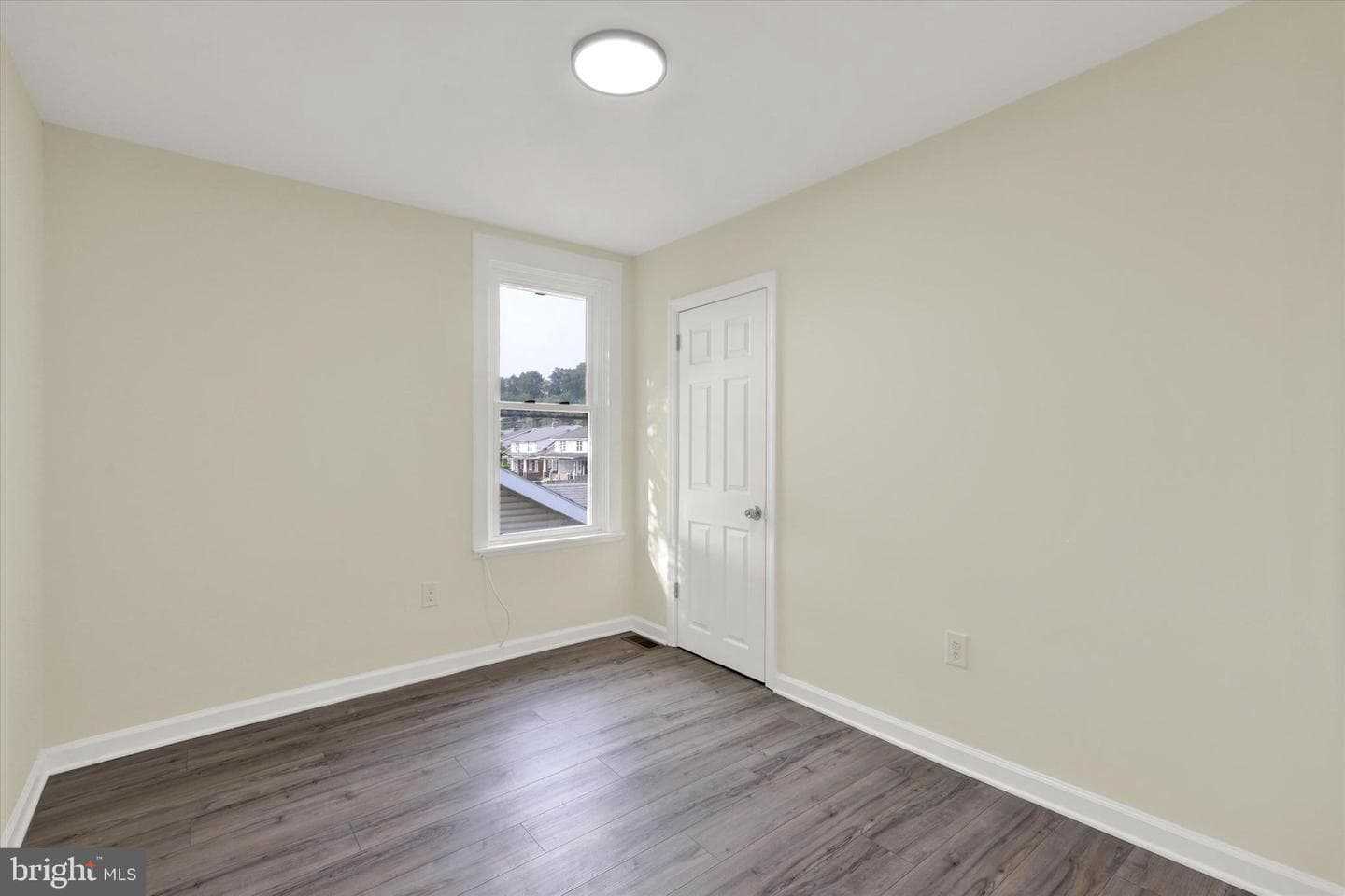 443 N 2nd Street photo 18