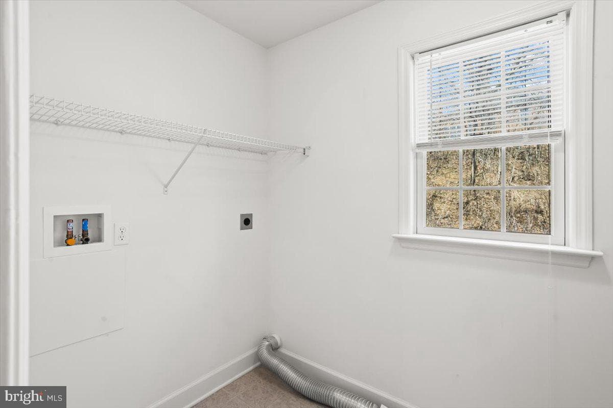 10 Lenox Court photo 13