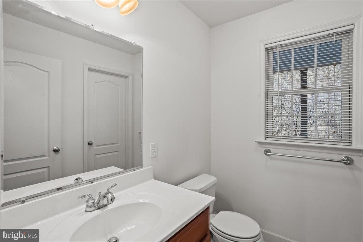10 Lenox Court photo 15
