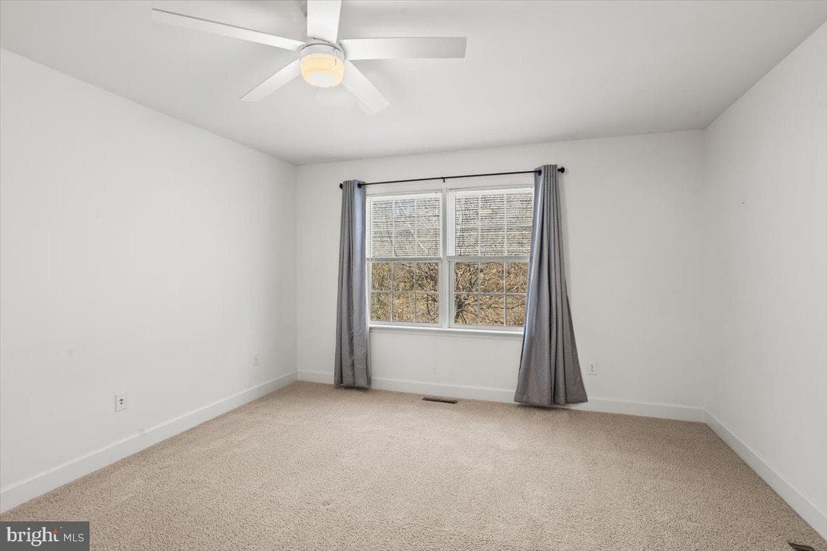 10 Lenox Court photo 18