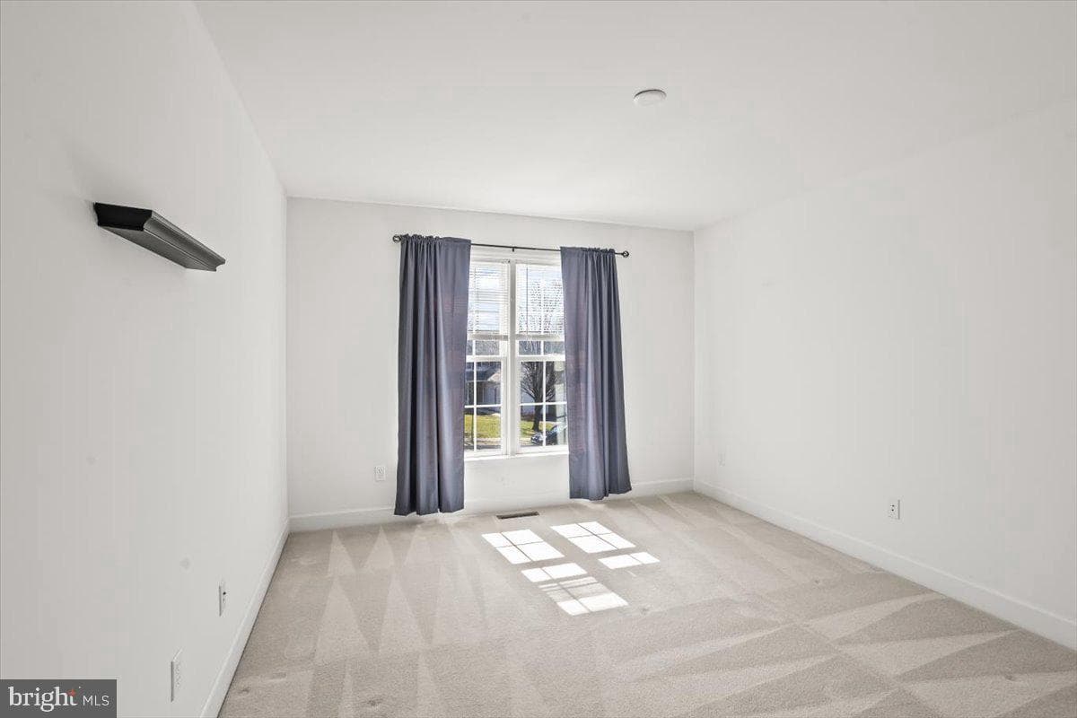10 Lenox Court photo 24