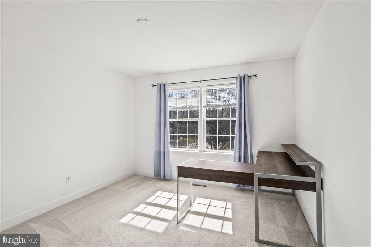10 Lenox Court photo 26