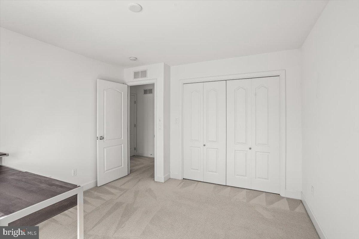 10 Lenox Court photo 27