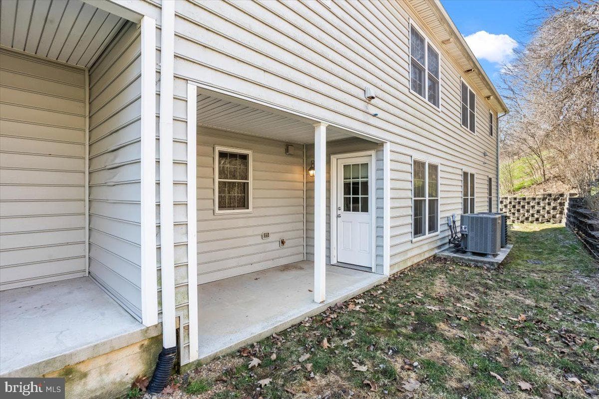 10 Lenox Court photo 28