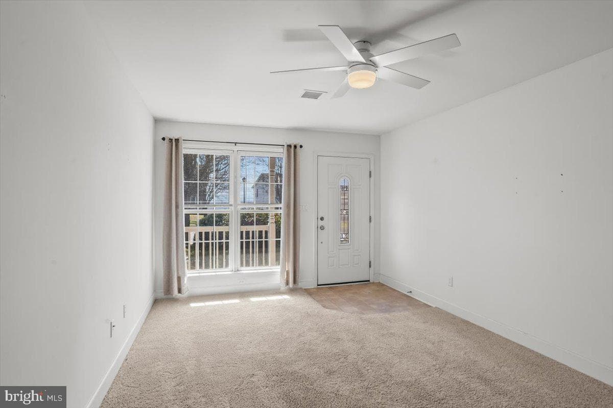 10 Lenox Court photo 3