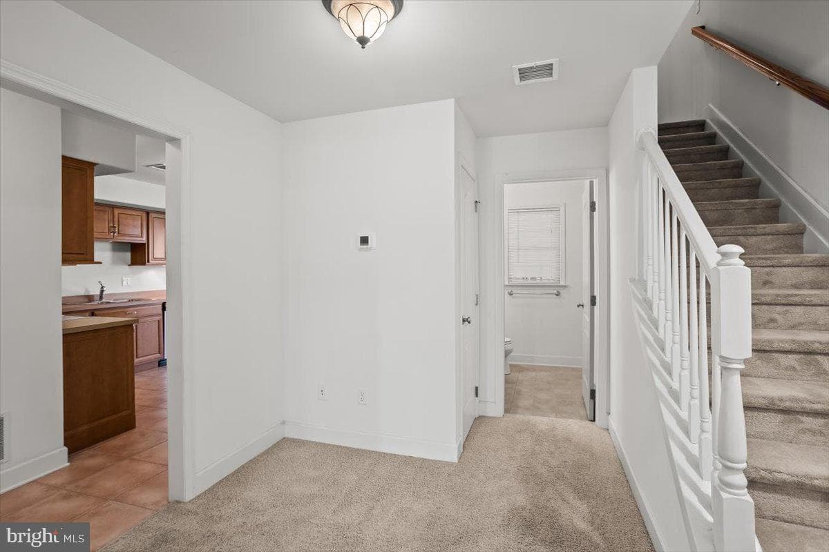 10 Lenox Court photo 7
