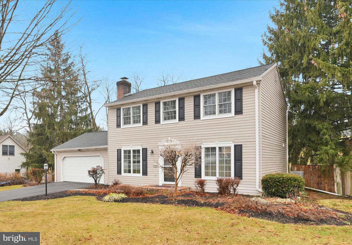 723 Florence Circle photo 4
