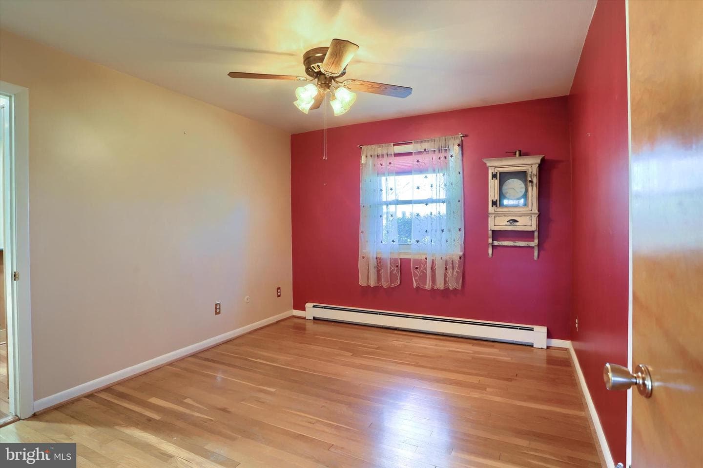 5 Round Hill Road photo 16
