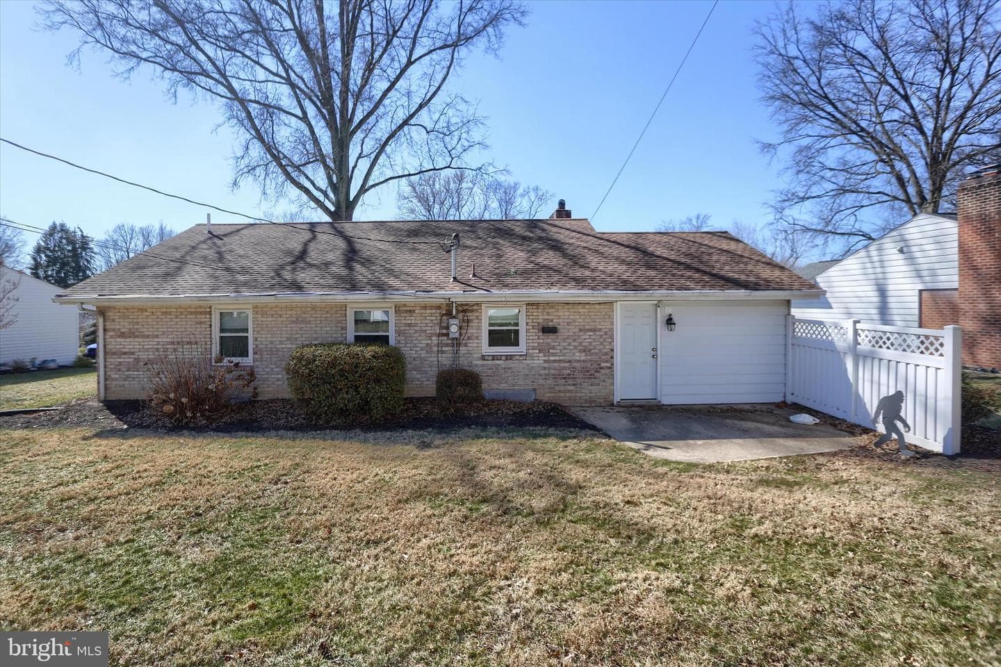 5 Round Hill Road photo 44