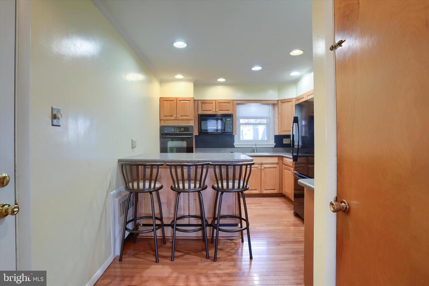 5 Round Hill Road photo 8