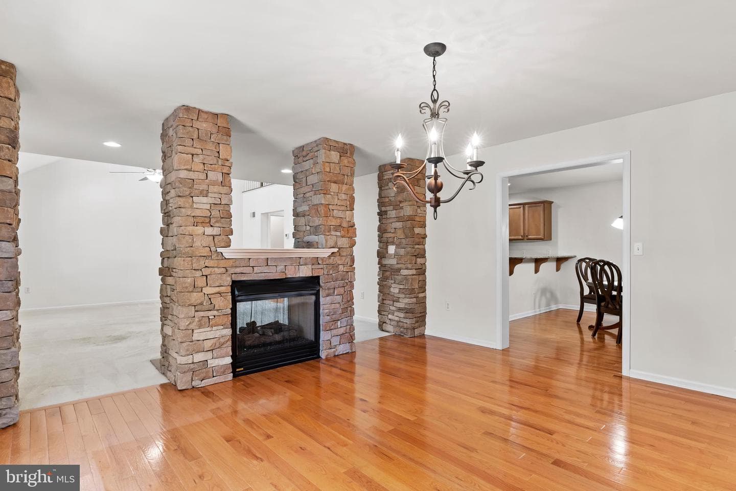 4230 Roth Farm Village Circle photo 13