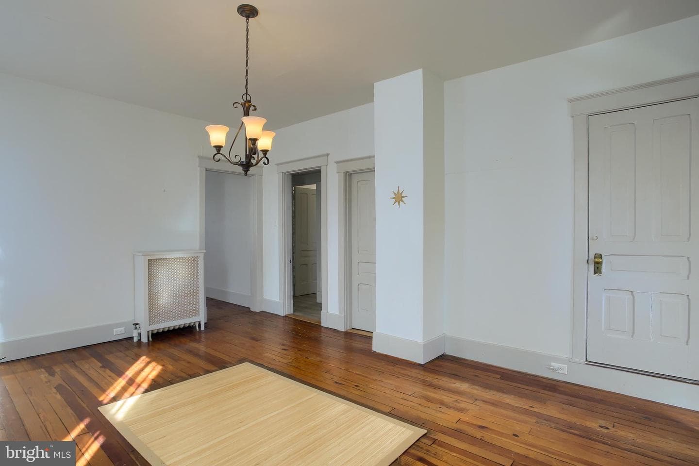 257 Arch Street photo 10