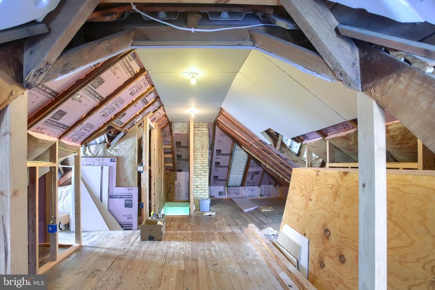 257 Arch Street photo 19