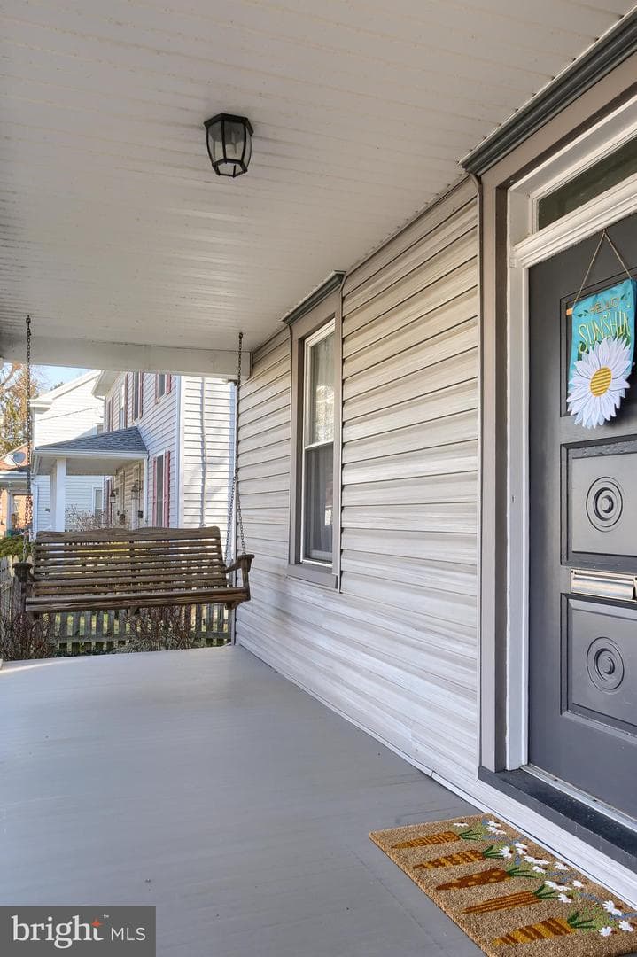 257 Arch Street photo 5