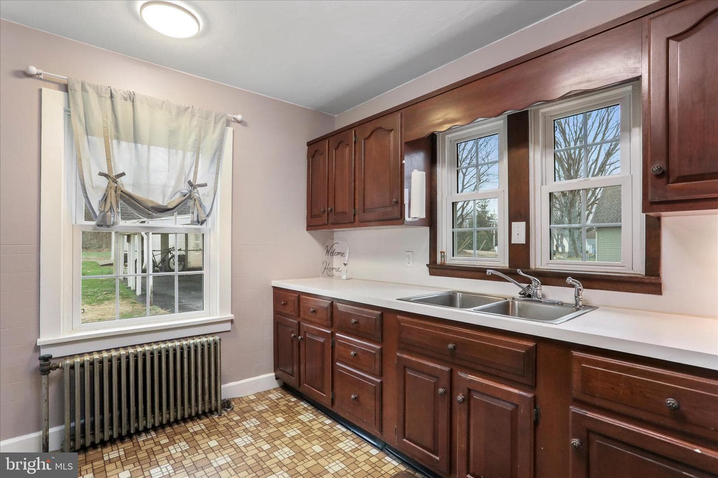301 Roxbury Road photo 17