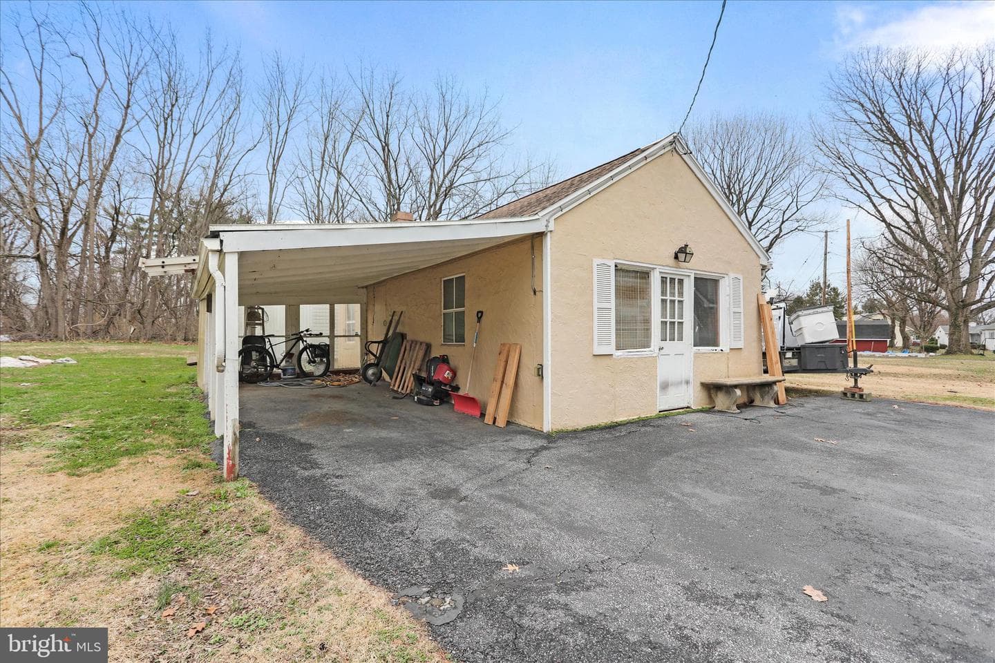 301 Roxbury Road photo 26