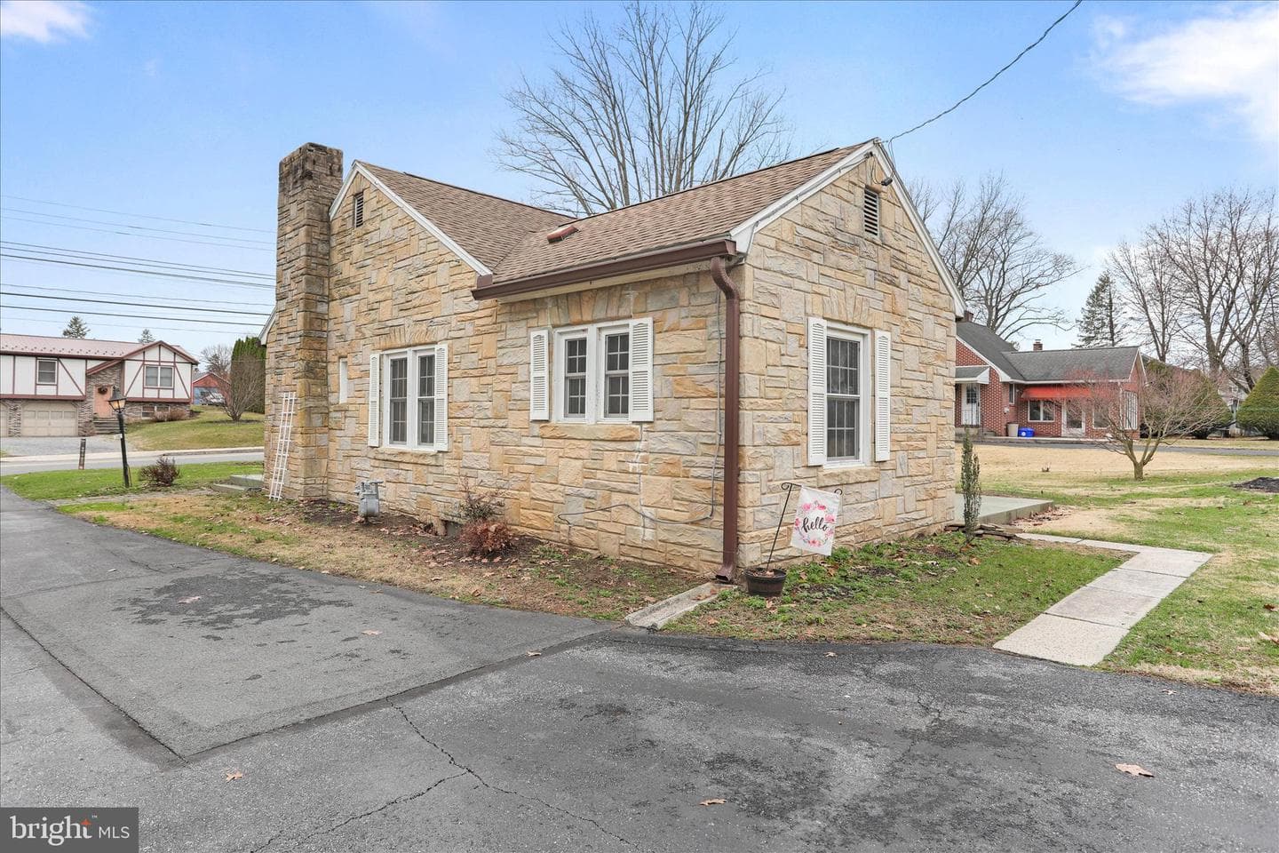 301 Roxbury Road photo 30