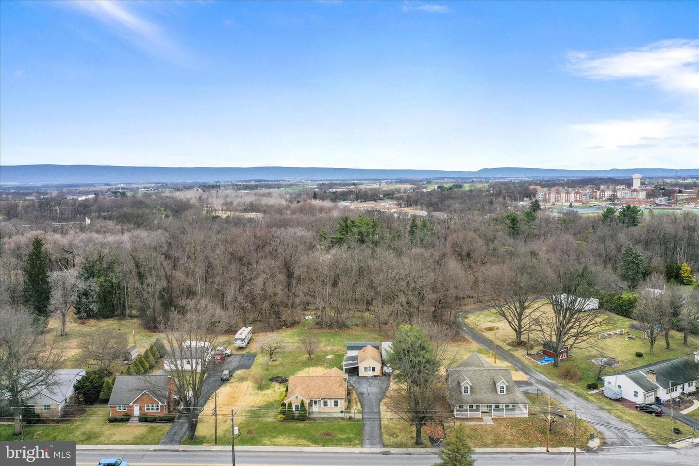 301 Roxbury Road photo 32