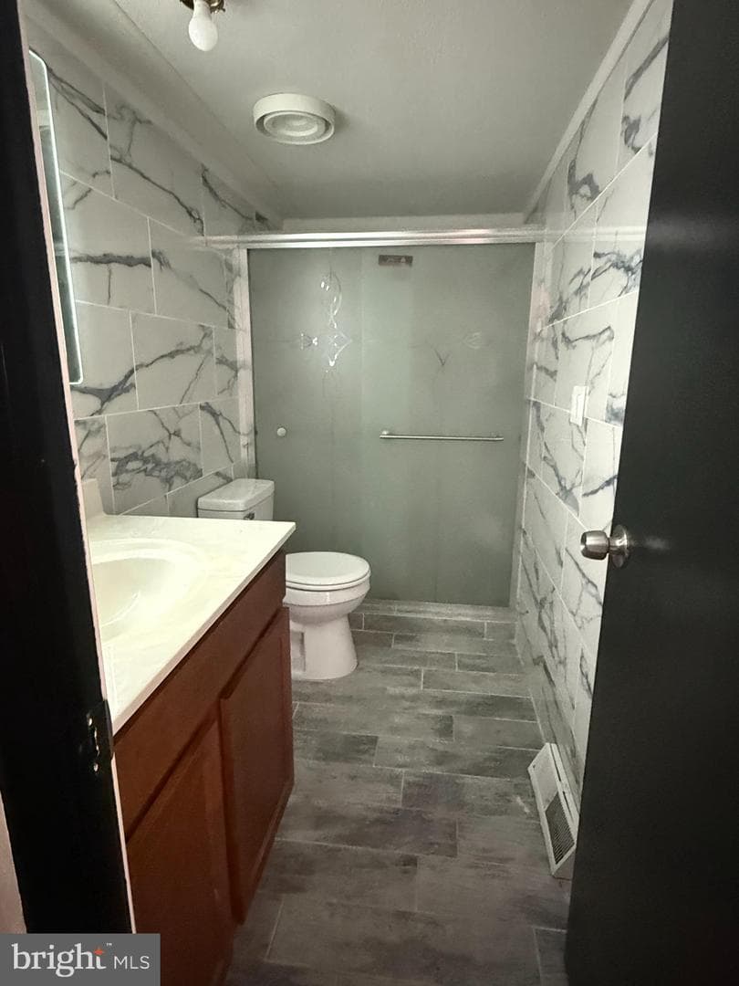 118 Tower Circle photo 18