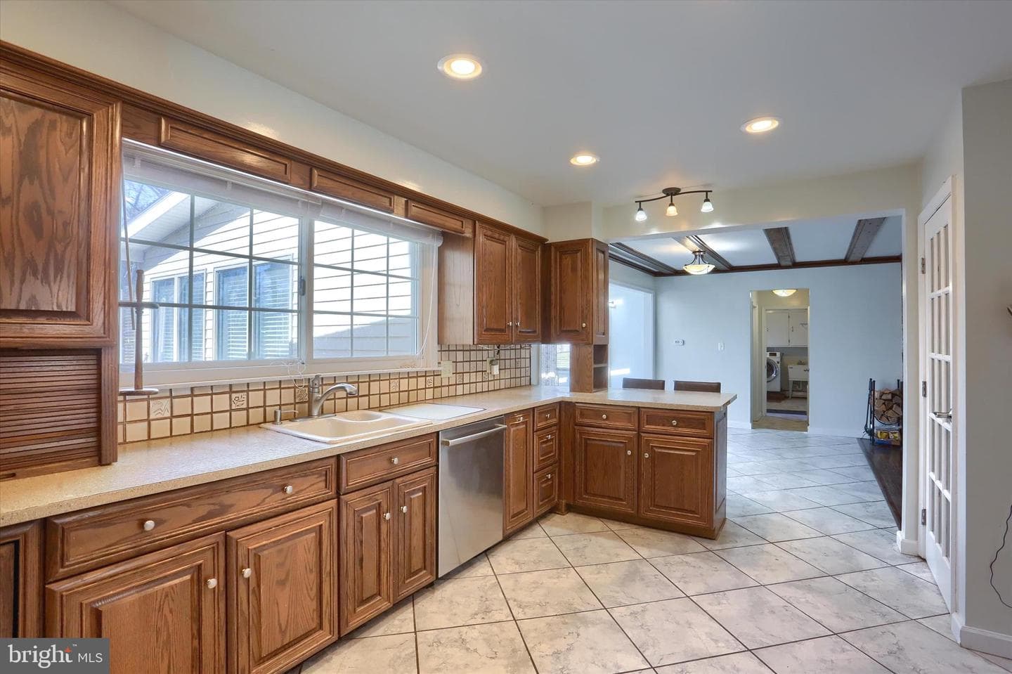 232 Winding Way photo 12