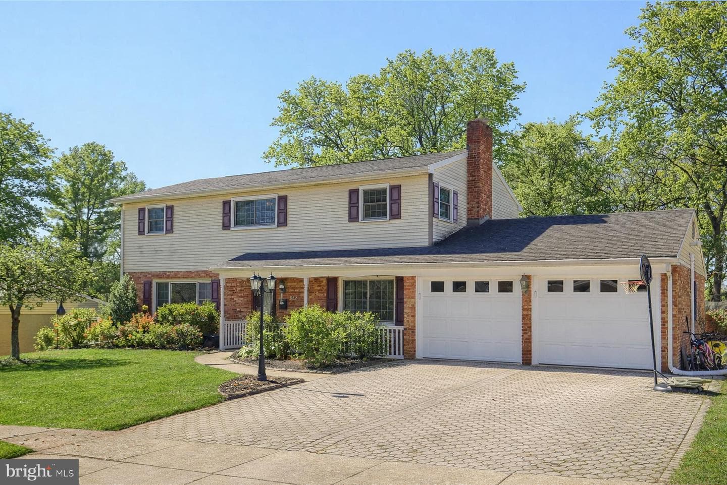 232 Winding Way photo 2