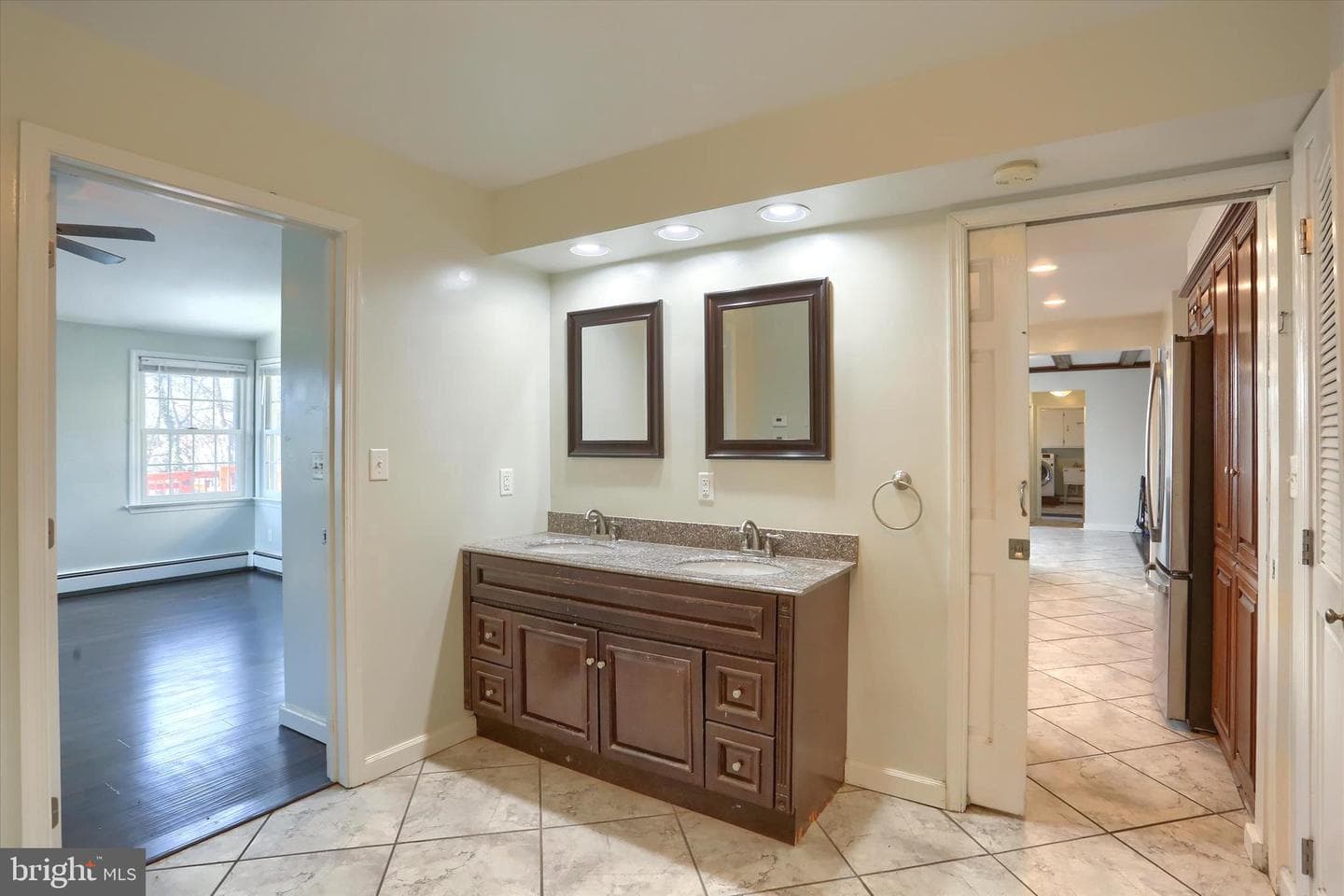 232 Winding Way photo 37