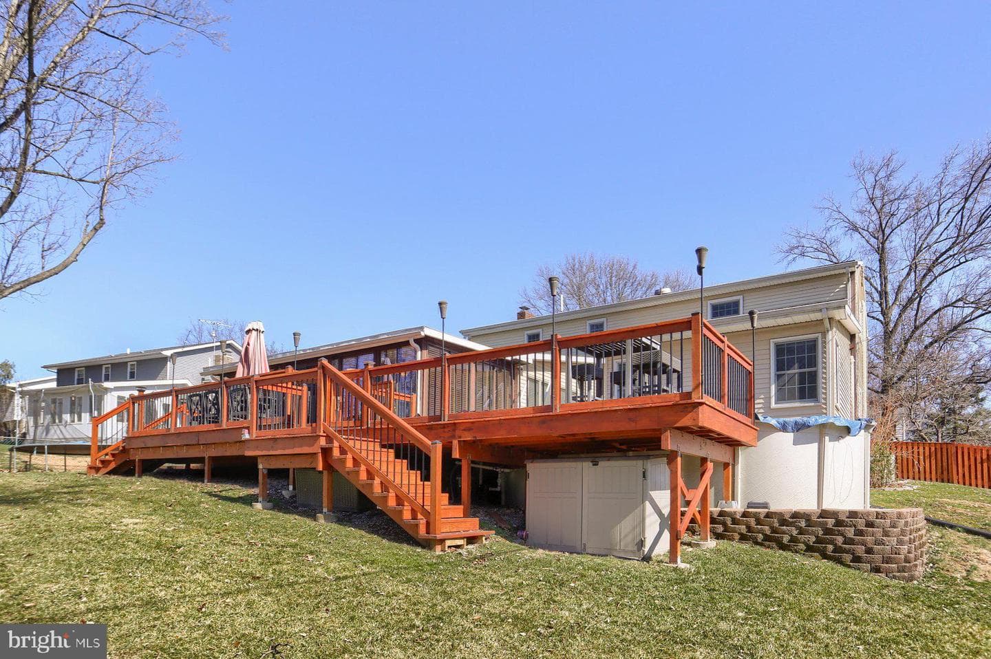 232 Winding Way photo 48