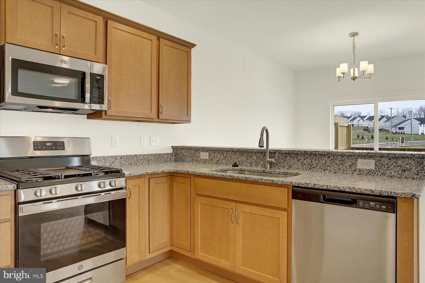 657 Brittany Drive photo 8