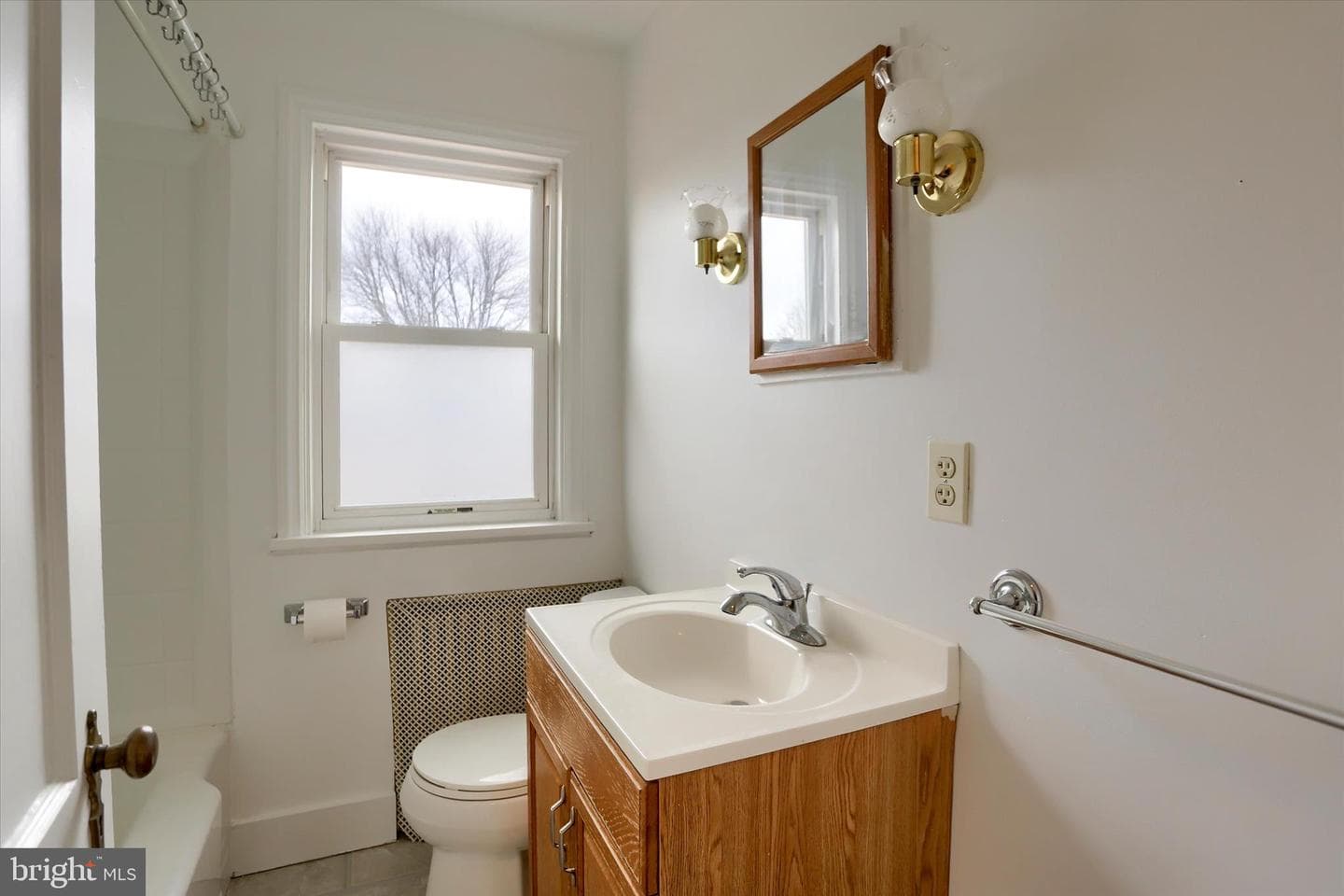 119 W Main Street photo 14