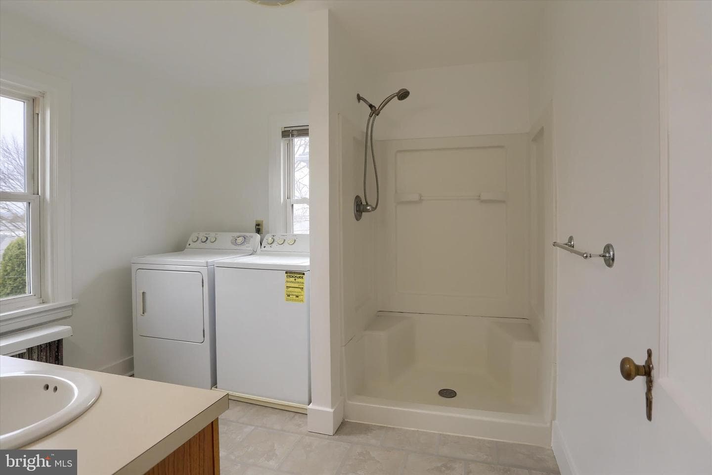 119 W Main Street photo 17